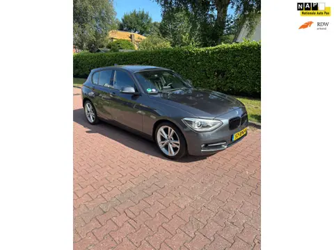 BMW 1-serie 116i Business+ S NAP NWE APK AIRCO!