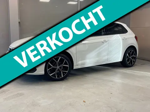 Volkswagen Polo 1.0 TSI Life | NAVI | LED | CAR PLAY | 17"LM VELGEN |