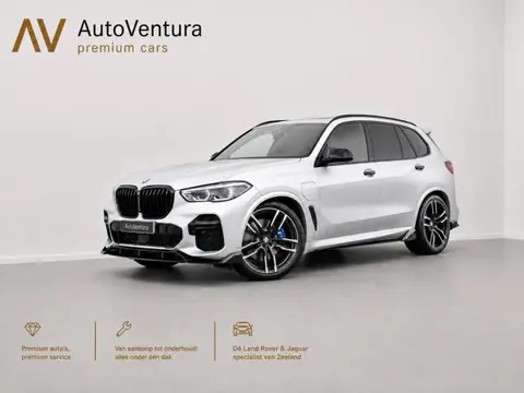 BMW X5 xDrive45e High Executive | M-sport | Hifi Sound | Schuif-/kantel Pano | Spoiler pakket! | Sof