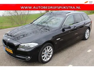 BMW 5-serie Touring 523i High Executive // 6 cilinder //