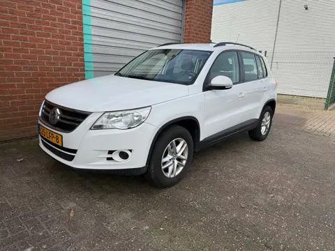 Volkswagen Tiguan 2.0 TDI Comfort&Design Clima Bj:2010 NAP!