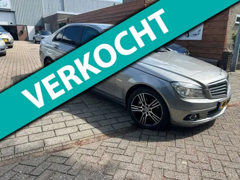Mercedes-Benz C-klasse 180 K zeer nette staat met nieuwe apk!