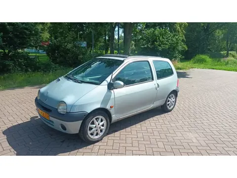 Renault Twingo 1.2 Panoramadak / Apk 02-2027
