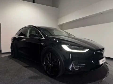 Tesla Model X 75D Base | Trekhaak | Keyless | Luxe Leder interieur |