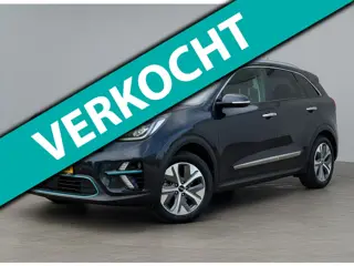 Kia E-Niro ExecutiveLine 64 kWh|Schuif/kanteldak|Trekhaak|SOH 100%|Carplay