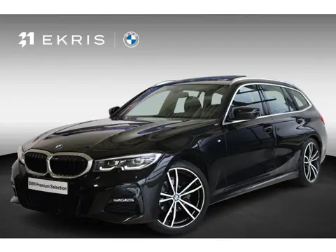 BMW 3 Serie Touring 318i High Executive | M sportpakket | Parking Pack | Glazen panoramadak | Parkin