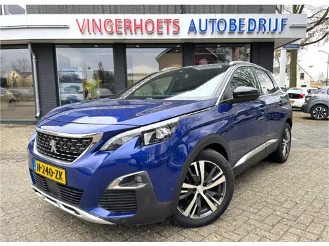 Peugeot 3008 1.6-16v. * Automaat * 165 Pk. 4-cilinder. 1.550 Kg. Trekvermogen * Trekhaak * Schuifdak
