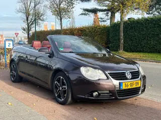 Volkswagen Eos 2.0FSI ** LEKKER UITWAAIEN **