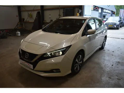 Nissan Leaf Acenta 40 kWh € 6240,- Netto exportprijs excl BTW