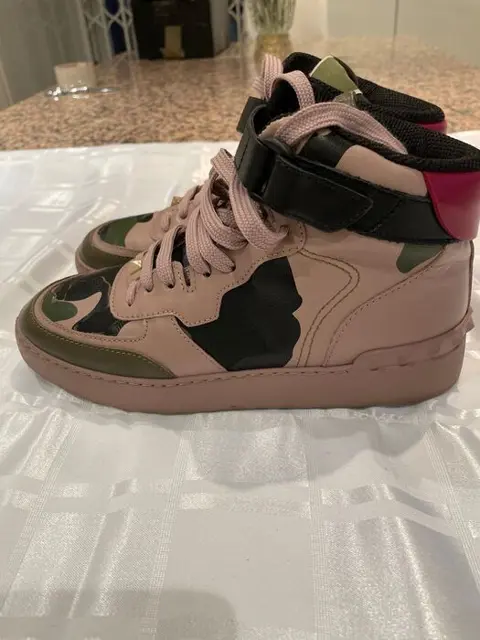 Valentino - Sneakers - Maat: Schoenen / EU 39