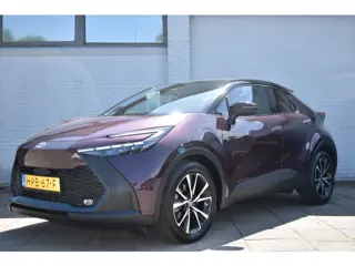 Toyota C-HR 1.8 Hybrid 140 Dynamic Automaat 140pk | Trekhaak | Stoel&Stuur verwarming | PDC | BSM |