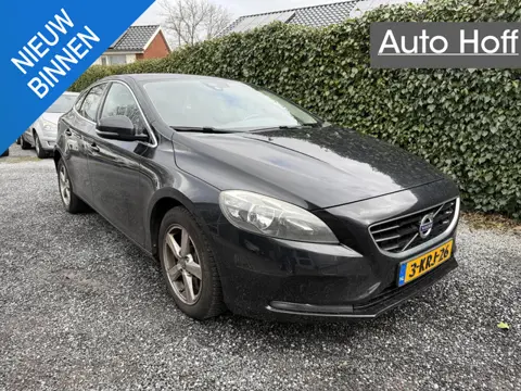Volvo V40 2.0 D3 Momentum 5 cil. | Navi | Autom. Airco | Cruise Control | Elekt. Ramen | LMV | PDC |