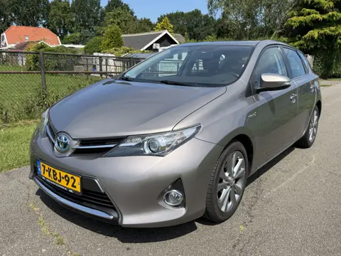 Toyota Auris 1.8 Hybrid Dynamic Navi/Camera/Ecc/Cruise/Dlr. Onderhouden