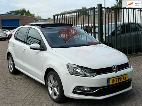 Volkswagen Polo 1.2 TSI Comfortline Automaat panorama dak elektrische ramen cv op afs cruis control