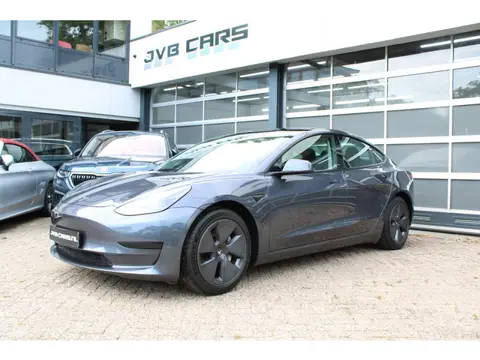 Tesla Model 3 Standard RWD Plus 60 kWh