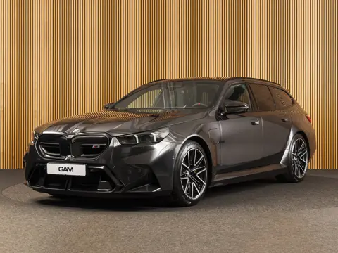 BMW M5 TOURING KERAMISCH | M DRIVER‘S PACK | PANO | B&W