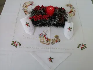 Spectaculair kersttafelkleed x12 in puur linnen met