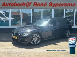 BMW 3 Serie Touring 320d M Sport Edition High Executive | Trekhaak | Pano | Stoelverwarming | Parkee
