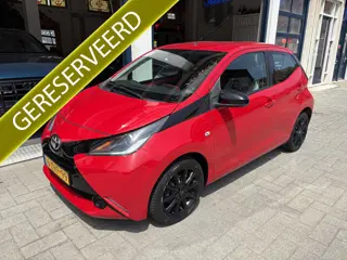 Toyota Aygo 1.0 VVT-i x-play NL AUTO/NAP/CAMERA/AIRCO/1E EIGENAAR