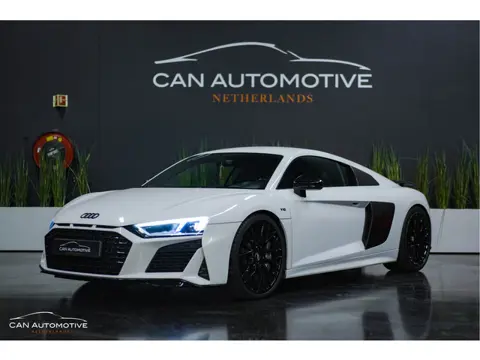 Audi R8 5.2 V10 Quattro Plus Full Carbon Ceramic B&O Matrix Camera Facelift .