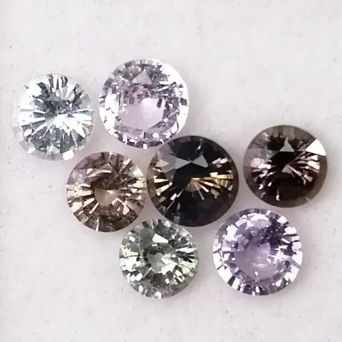 7 pcsVeelkleurige Saffier - 2.50 ct
