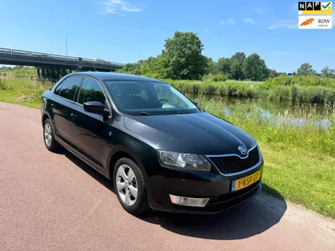 Skoda Rapid 1.2 TSI Greentech Ambition Businessline Plus |Luxe|