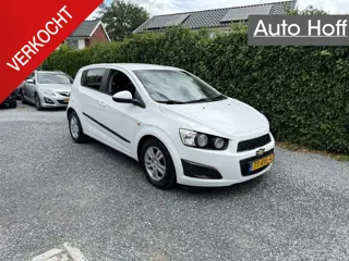 Chevrolet Aveo 1.4 LT | Navi | Airco | Cruise Control | LMV | Elekt. Ramen | Nieuwe APK!