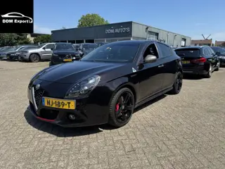 Alfa Romeo Giulietta 1.6 JTDm Super Quadrifoglio Automaat | Clima | Navi | Leder | Apple carplay | E