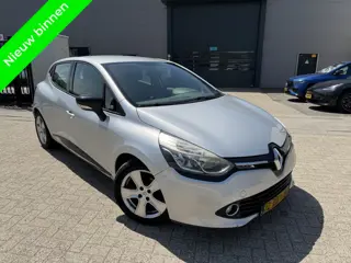 Renault Clio 1.5 dCi Night and Day Clima Parksensor Lage Km