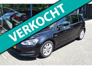 Volkswagen Golf 1.0 TSI Business Edition Connected