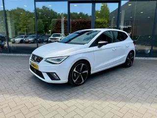 SEAT IBIZA 1.0TSI FR+ Facelift,Half Leer,LED,Camera,Clima,Stoelverw,Adapt Cruise,Lane Ass,Carplay