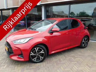 Toyota Yaris 1.5 Hybrid 115 Dynamic Comfort Pack (bj 2025)