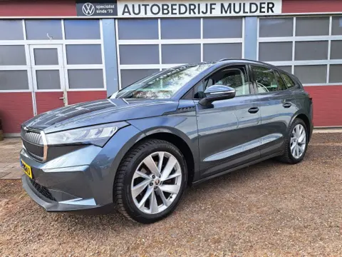 SKODA ENYAQ iV 60 180 Pk Business Edition 1/2 Leder Ecc voor / achter SOH 93,5%