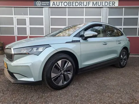 SKODA ENYAQ iV 60 180 Pk Business Edition Trekhaak, Apple Carplay, Camera, SOH 92%