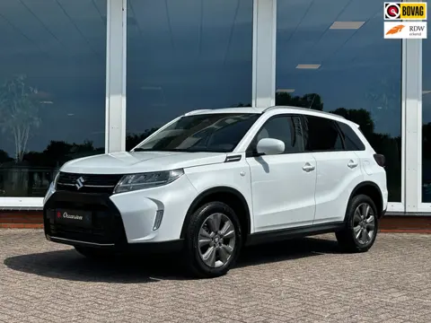 Suzuki Vitara 1.4 Boosterjet Smart Hybrid AUT. - Select - Navi - Camera - PDC - LM