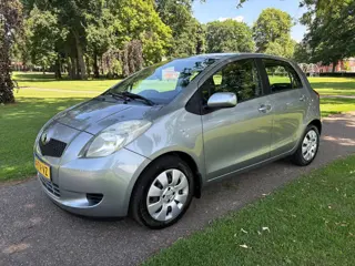 Toyota Yaris 1.3 VVTi Eerste eigenaar - Nieuwe apk