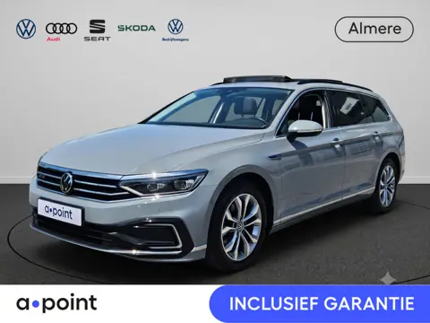 Volkswagen Passat 1.4 TSI PHEV GTE Business Automaat | trekhaak | Schuifdak | Full LED | Stoelverwar