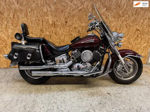 Yamaha Dragstar 1100 classic Silverado weinig gelopen!!