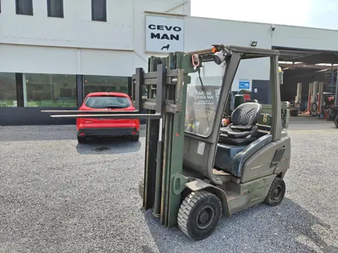 Jungheinrich DFG 20 AK Side shift / Free-lift (bj 2004)