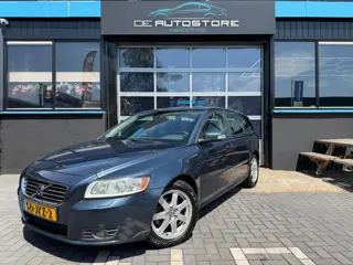 Volvo V50 1.8 Kinetic Navi Cruise Airco Trekhaak Half Leder !!!
