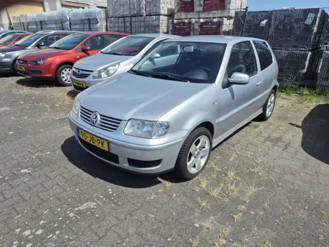 Volkswagen Polo Volkswagen Polo 1.4-16V Trendline