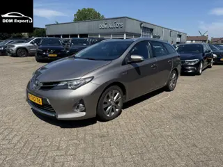 Toyota Auris Touring Sports 1.8 Hybrid Executive | Clima | Navi | Leder | Trekhaak |