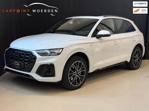 Audi Q5 50 TFSIe 3X S-LINE | PANO | CARBON | CAMERA | SFEERVERLICHTING