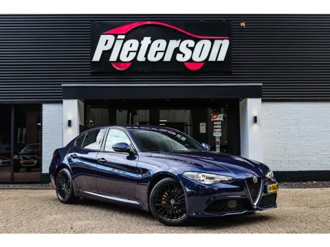 Alfa Romeo Giulia 2.0T Super VELOCE NAP BTW MEMORY TREKHAAK