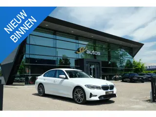 BMW 3-serie 330e 292pk eDrive Sport Line Sportstoelen Leder Digital cockpit Stoelverwarming LED NLau