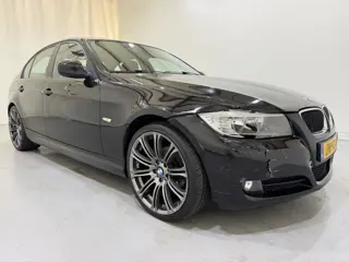 BMW 3 Serie Sedan 318i Business Line Aut. (bj 2009)