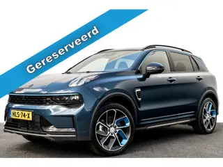 Lynk & Co 01 1.5 Plug-in Hybrid 262 Pk I Zwarte hemel I Panoramadak | Stuurverw. | 360 Camera | 20 i