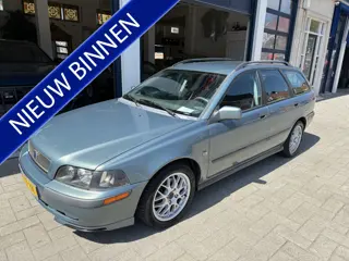 Volvo V40 1.8 Europa APK 8-2027 (bj 2002)