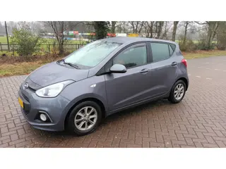 Hyundai I10 1.0i i-Motion Airco Stoelverwarming