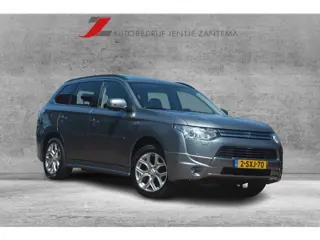 Mitsubishi Outlander 2.0 PHEV instyle | Navigatie | Leer | Stoelverwarming | Schuifkantel Dak | Elek